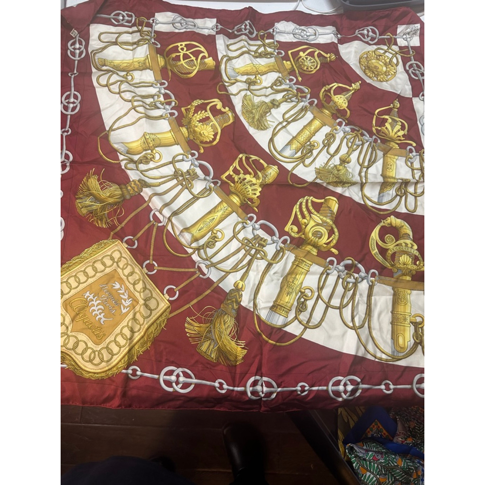 Women's Hermès Cliquetis Red Gold Silk Scarf One Size